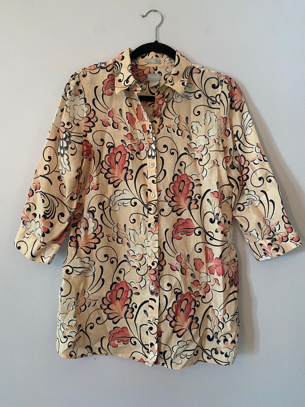 Chico's Pink Floral No-Iron Button Down Shirt 100% Linen Women's size 0 / Small